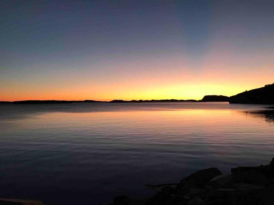 Ny Laegenhet Pa Markplan Med Havsutsikt Strömstad Exterior foto